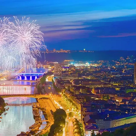 Maison De Plein Centre - Tv 4k Connecté - Patio - Wifi Fibre - 4 Grande - Proche Parking Gratuit - Lave Vaisselle - Lave Linge Appartement Rouen